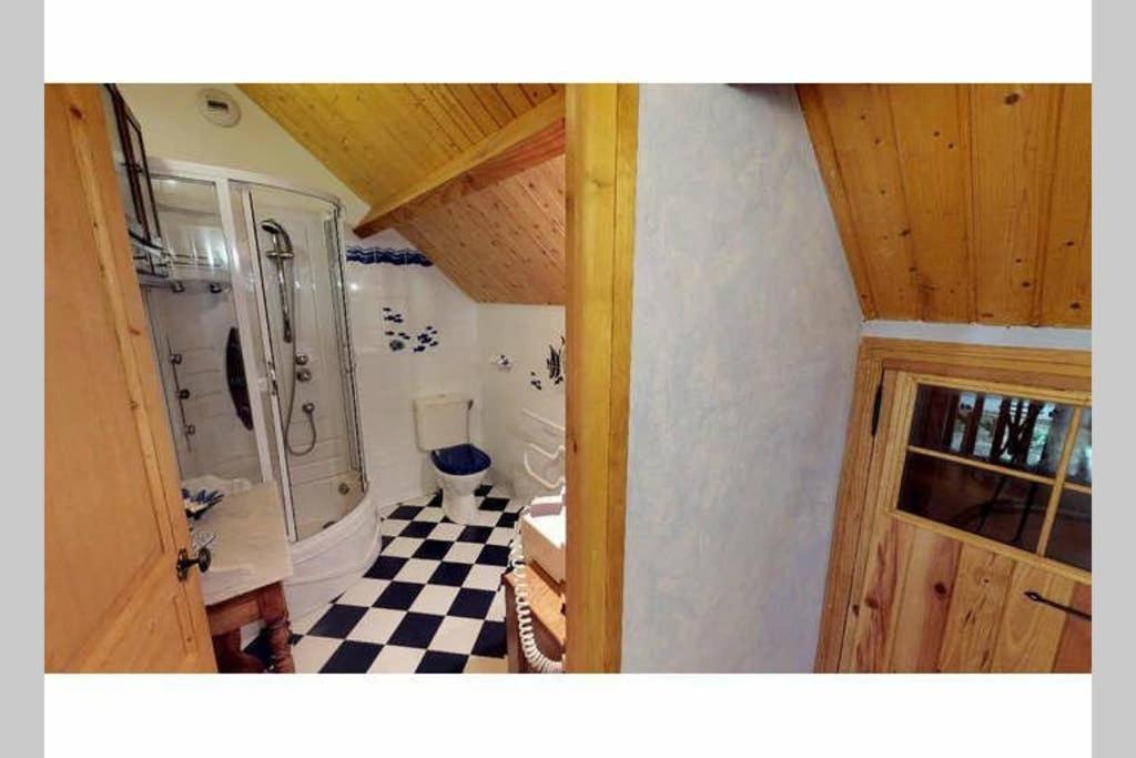 La Grange De Salvaneix Gite Pour 15 Personnes 7 Chambres Avec 6 Sdb-6Wc Sarran Eksteriør bilde