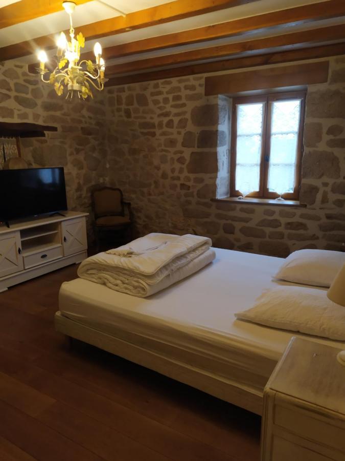 La Grange De Salvaneix Gite Pour 15 Personnes 7 Chambres Avec 6 Sdb-6Wc Sarran Eksteriør bilde